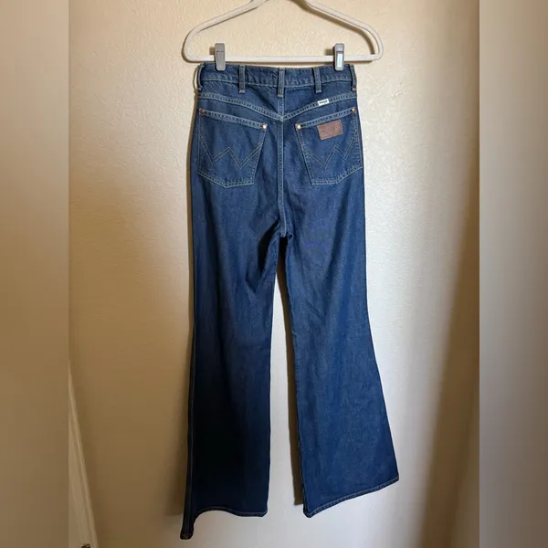 Wrangler Wanderer High‎ Rise Flare Jeans Size 28 x 34 Tall Dark Indigo 622 - Image 6