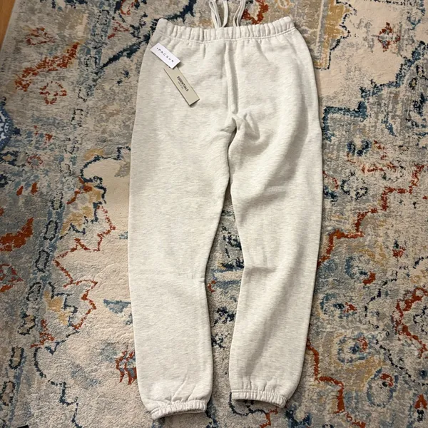 Essentials Fear Of God sweatpants light oatmeal size medium - Image 2