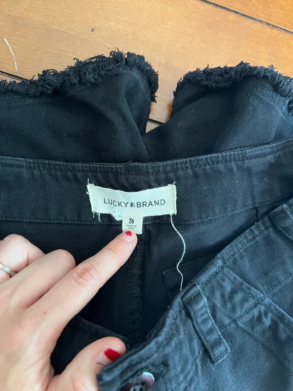 Lucky Brand shorts - Image 5