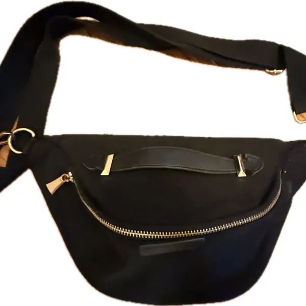 Large Black Waist Bag - Image 2