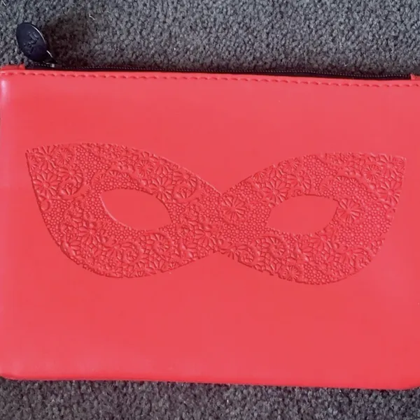 Ipsy Red Faux Leather Masquerade Themed Glam Cosmetic Bag - Image 5