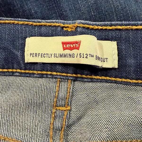 Levi’s Women’s Perfectly Slimming Bootcut Jeans Size 14 - Image 5