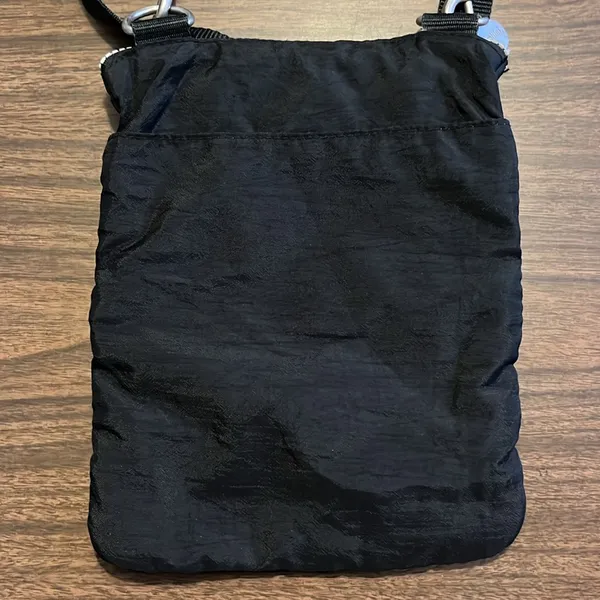 Baggallini Black Nylon Multipocket Zipper Crossbody Bag - Image 3
