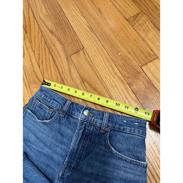 Madewell The Perfect Vintage Mid-Length Jean Short in Irmo Wash Comfort Stretch - Image 8