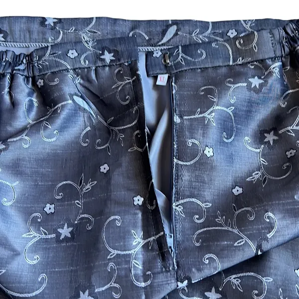 Beautiful Silver Embroidered Midi‎ Skirt Size XL - Image 7