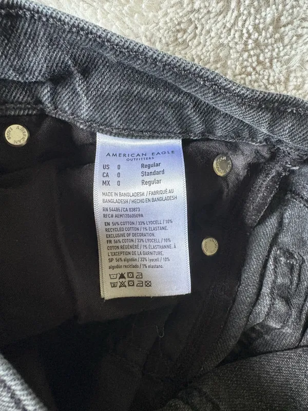 Black American Eagle Jeans - Image 3