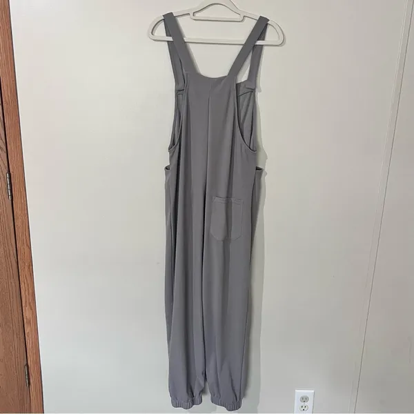 Halara Women’s Overalls Medium Gray Waffle Knit Casual Minimalist Comfy Capsule - Image 2