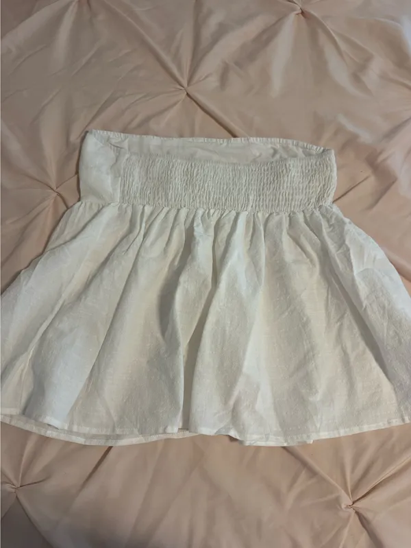 Amazon White Ruffled Tube Top  - Image 2
