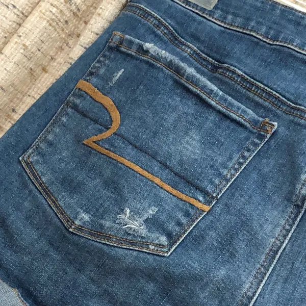 American Eagle Outfitters Super Stretch High-Rise Distressed Shortie - Image 9