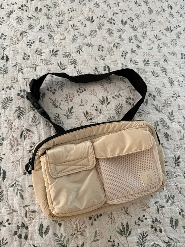 Free People Movement Cream White Fanny Bag Athletic - Image 2