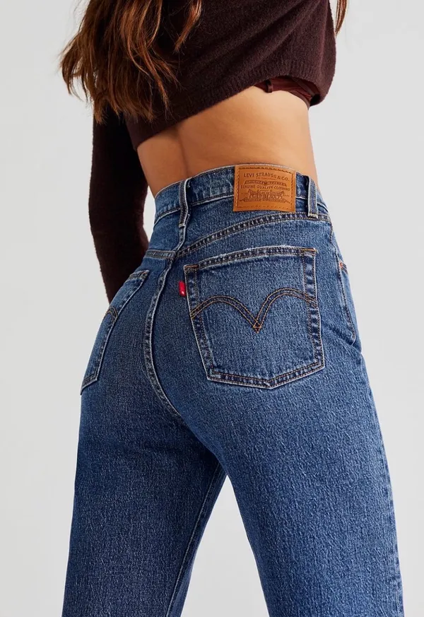 Levi’s Wedgie Straight Jeans - Image 2