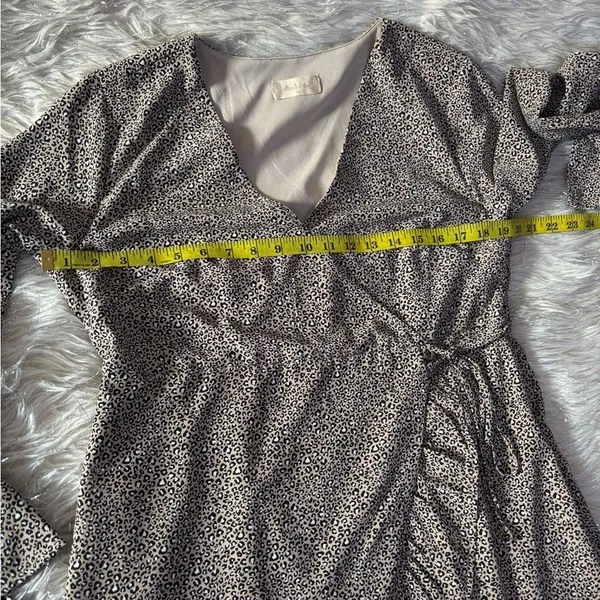 Altar'd State Black and White Bell‎ Sleeves Wrap Dress Size L - Image 14