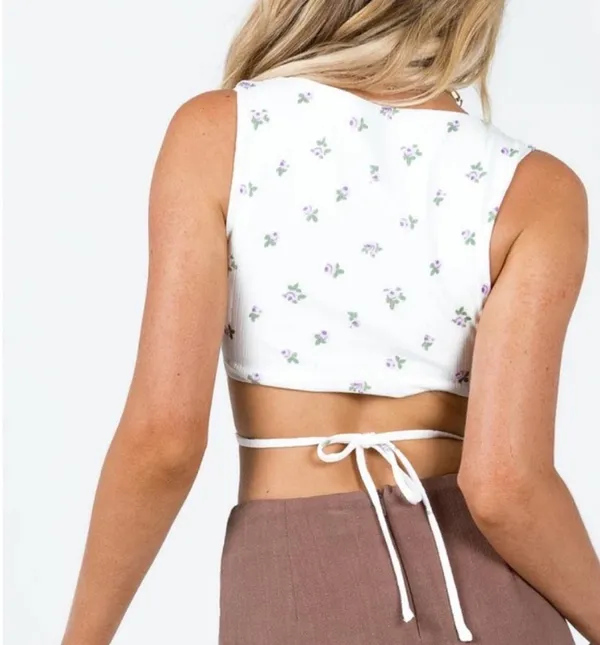 Princess Polly Elwood Ditsy Floral Square Neck Crop Top - Image 3