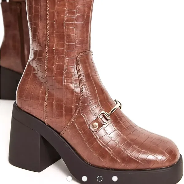 Truffle Collection sqaure toe loafer trim boots in brown croc size 8.5 - Image 6
