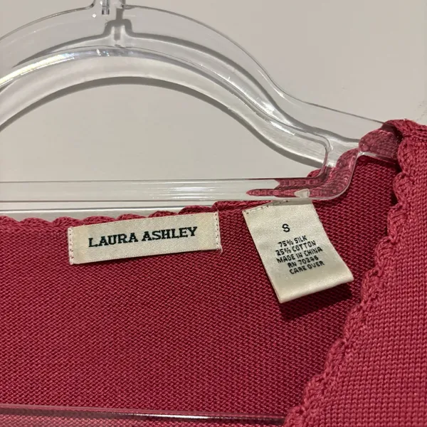 Laura Ashley silk lace crochet v neck tank top pink red‎ small - Image 4
