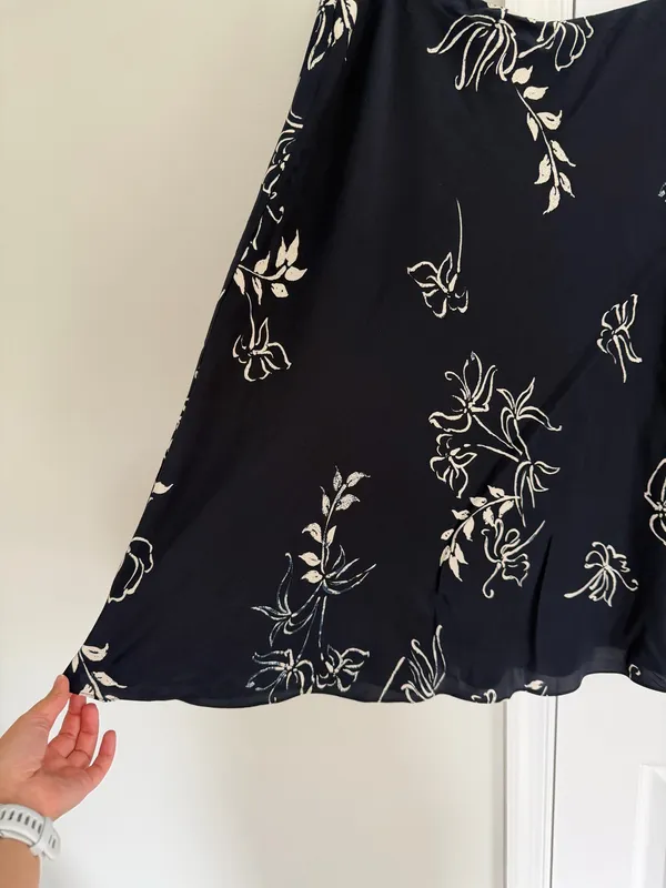 Lauren Ralph Lauren Women’s 100% Silk Monte Carlo Floral Skirt Midi Large Navy - Image 3