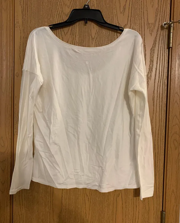 Lululemon White Long Sleeve Top - Image 2