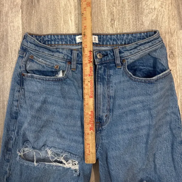 Abercrombie & Fitch Curve Love 90s Relaxed High Rise Distressed Jeans US 10 Tall - Image 5