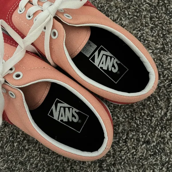 Vans Never Worn Coral and Pink Canvas and Suede Fabric Low Top Women’s Shoes - Image 3