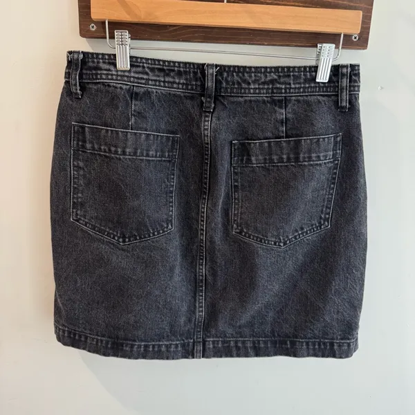 Madewell Denim High-Waist Button-Front Mini Skirt in Gilmore Wash Size 29‎ - Image 2