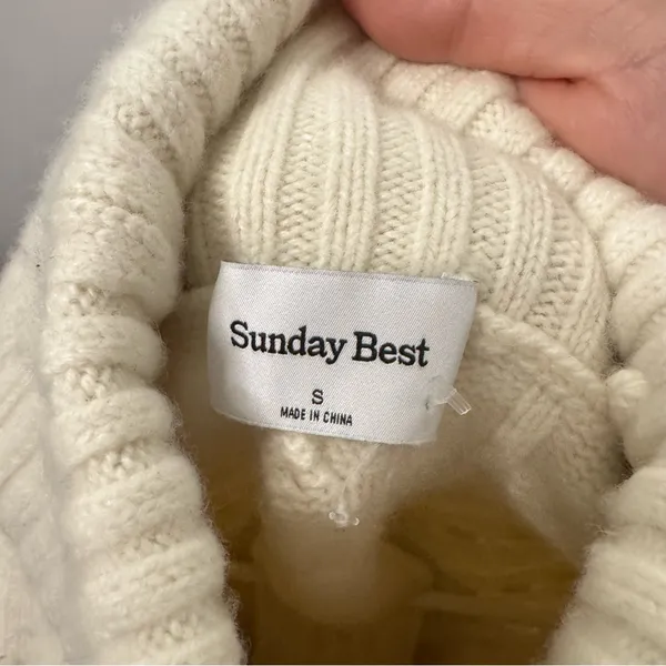 Aritzia Sunday Jones Cropped Cable Knit Turtleneck Cropped Sweater - Image 5