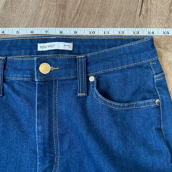 Nine West Kick Flare dark wash denim bootcut jean ~ raw hem ~ women’s size 8 - Image 11