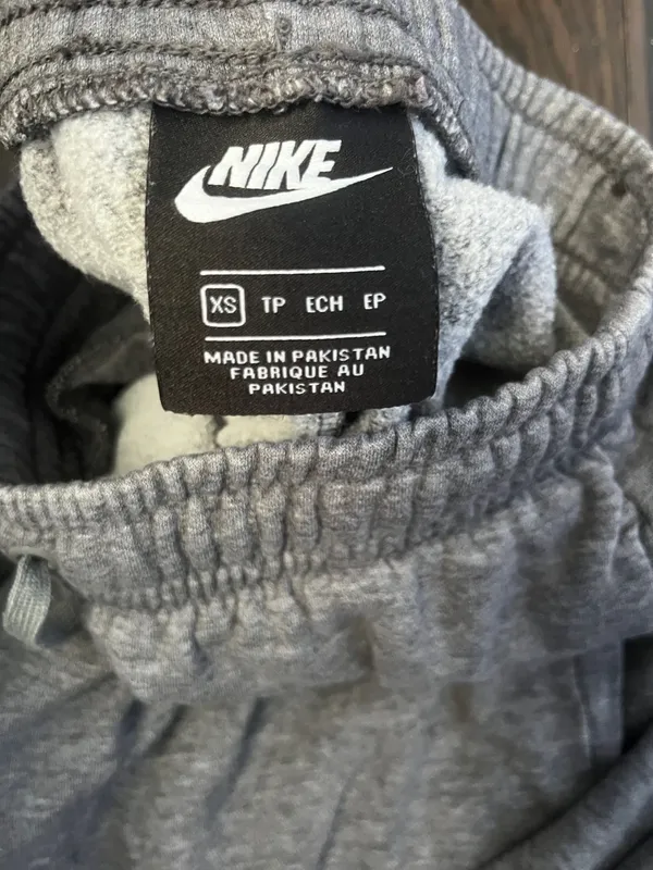 Nike Sweatpants Grey - Image 2