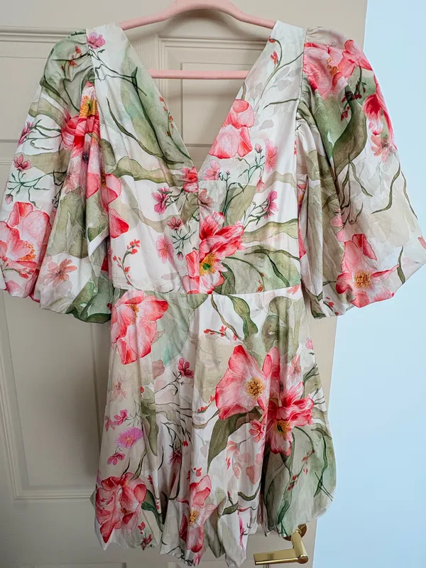 NWT open back HM floral dress - Image 4