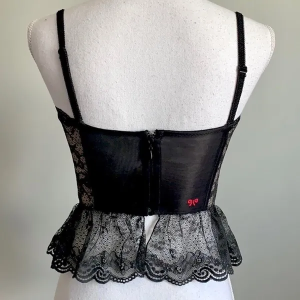 Y2K Victoria’s Secret Lace Corset - Image 4