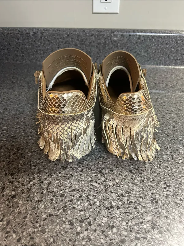 Women's Snake-Print Fringe Sneakers Leather Made in Italy Size 7.5 - Image 4
