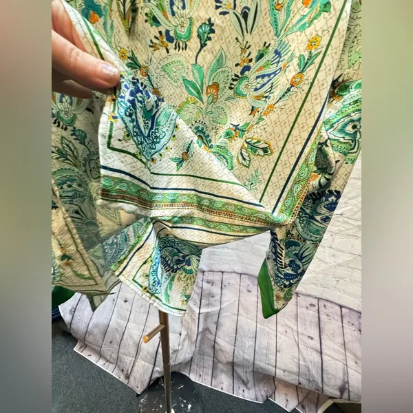 Zara Satin Printed Paisley Floral Button Up Collared Shirt Size Large like new! - Image 11