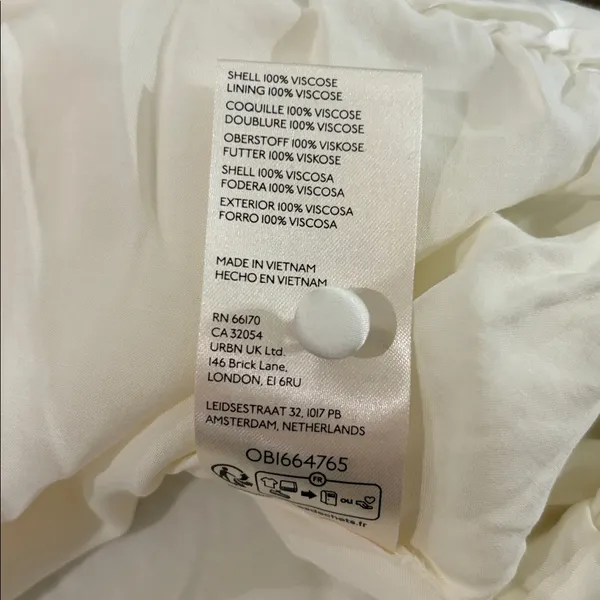 New With Tags By Anthropologie Silky Boatneck Blouse Sz M - Image 12