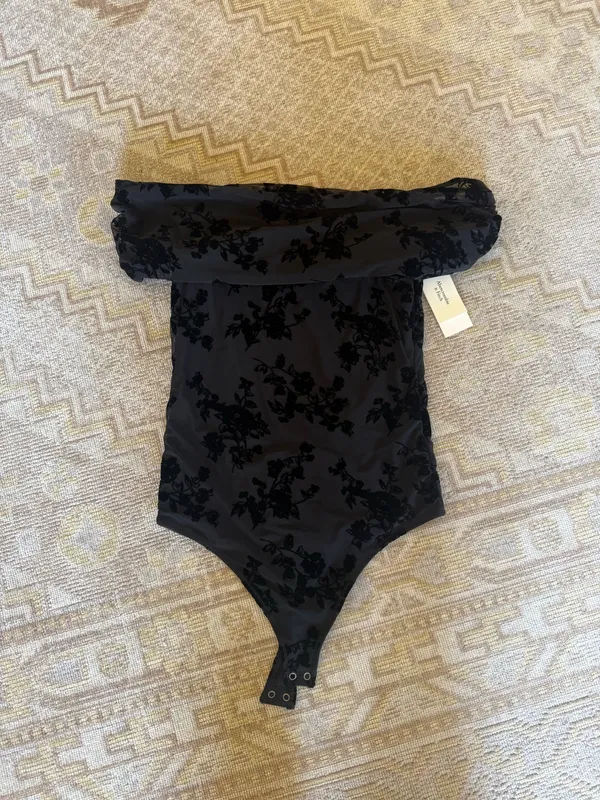 Abercrombie & Fitch Black Body Suit - Image 2