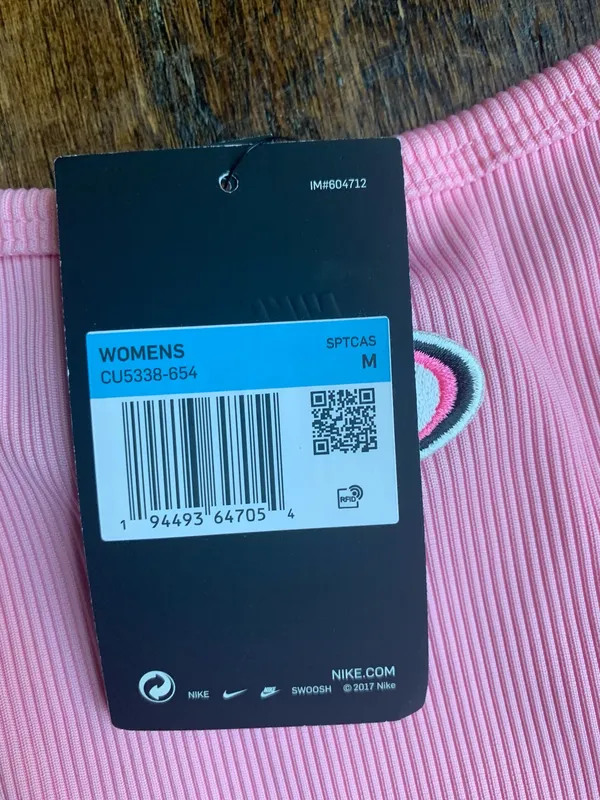 NWT Nike Femme Ribbed Crop Top Pink Medium - Image 2