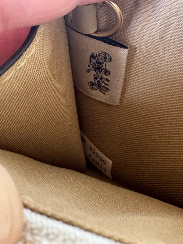 Coach strawberry Id card case - Image 6