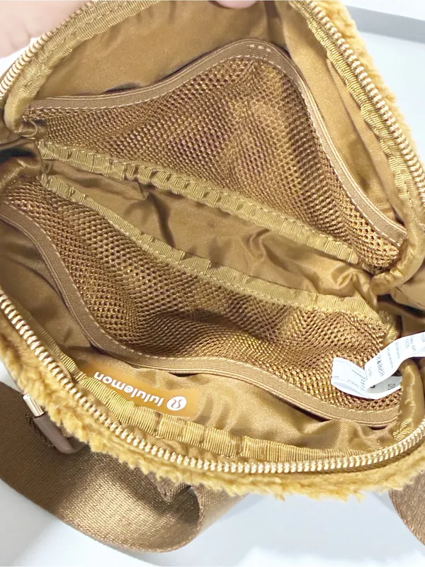 Lululemon Everywhere Sherpa Belt Bag Burnt Caramel Gold Hardware - Image 3