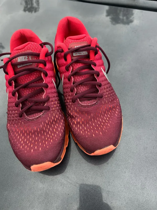 Nike Air Max Women’s size 7  night maroon  - Image 7