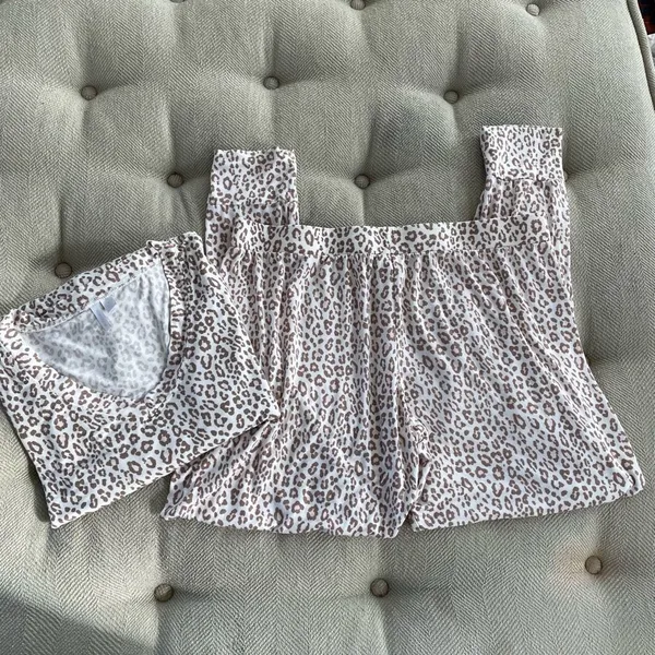 Nordstrom Pajama Set Animal Print Mocha Pink￼ Long Sleeve L - Image 3