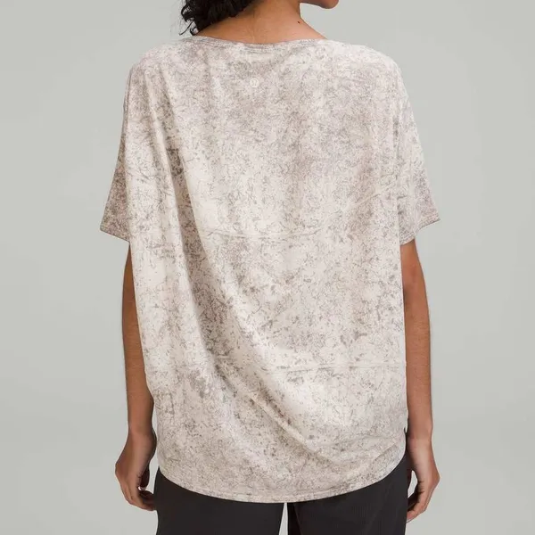 Lululemon 12 Back in Action T-Shirt Vitasea Cirrus Wash White Opal Linen Rover - Image 2