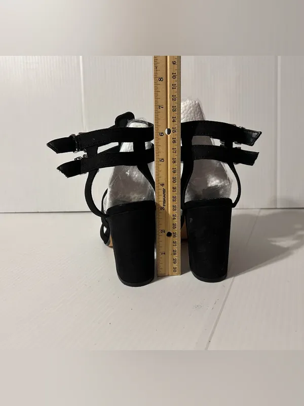 Express black ankle strap block heels women size 6 - Image 5
