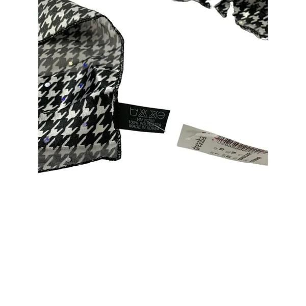 Dressbarn Women’s Shiny Black & White Scarf - Image 4