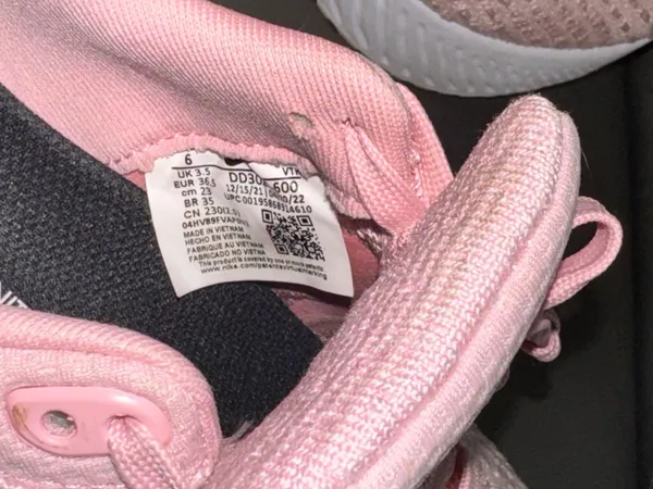 Nike Shoes Women’s - Image 2