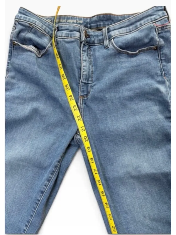 Women's Talbots Flawless High-Waist Cropped Jeans Blue Size 8P - Image 5