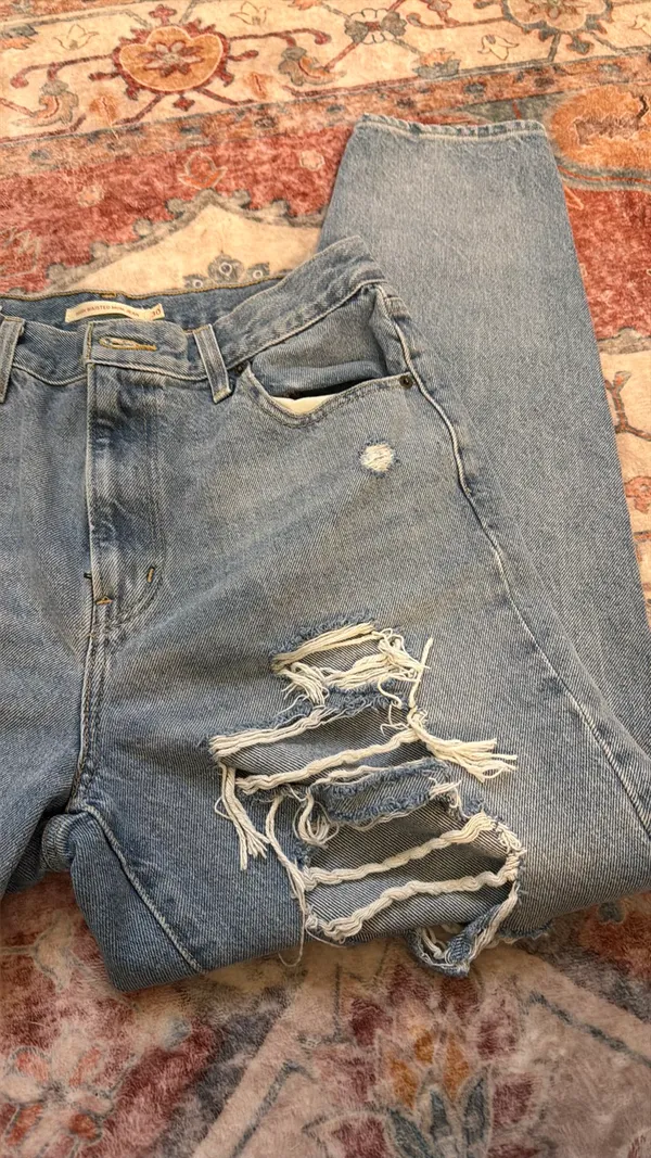 Levi’s High-Waisted Mom Jeans - Image 2
