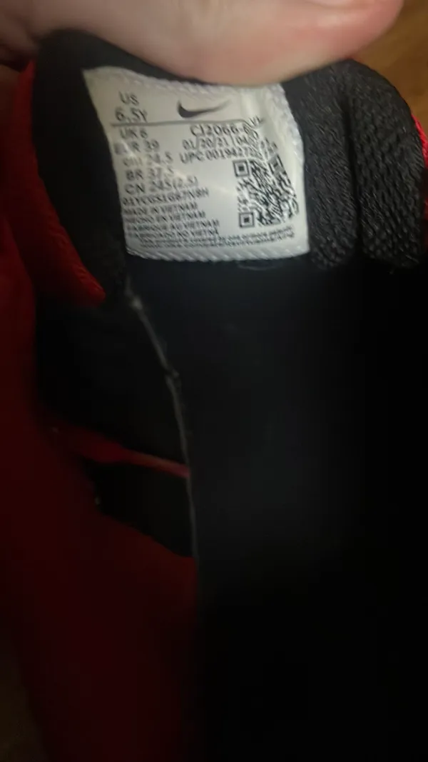 Nike Red Tennis Shoes (6.5Y) - Image 3