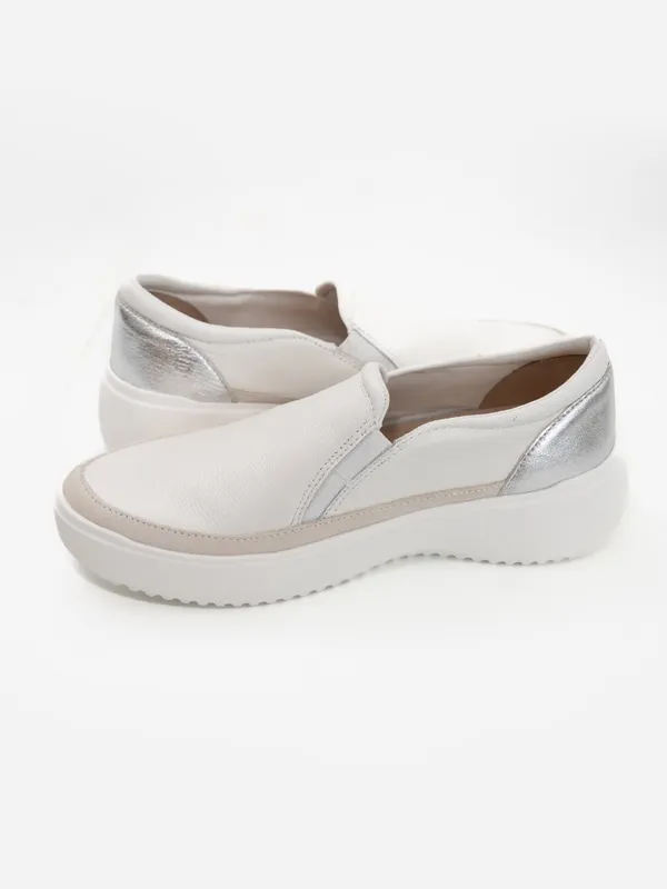 Vionic‎ -  Kearny Platform Slip-On Sneakers. - Image 5