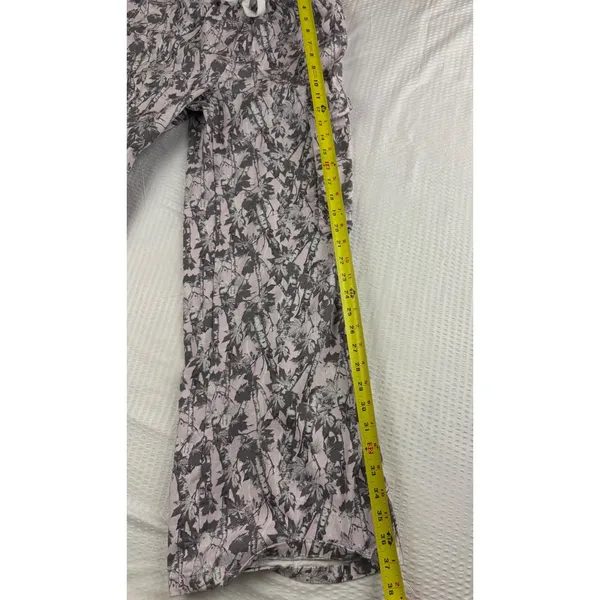 No Comment Pink Grey Woodland Leaf Print Cargo Pants Womens Large RW437147 - Image 4