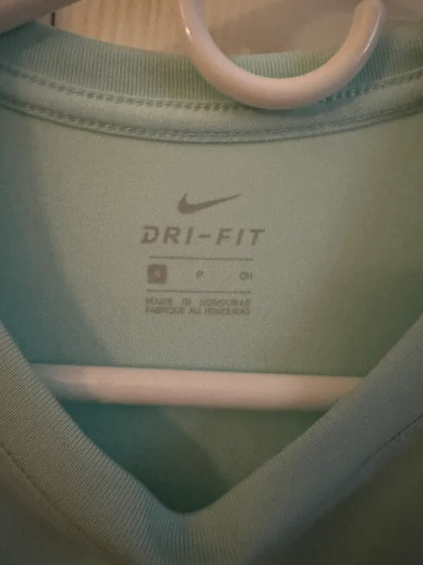 Nike T-Shirt - Image 3