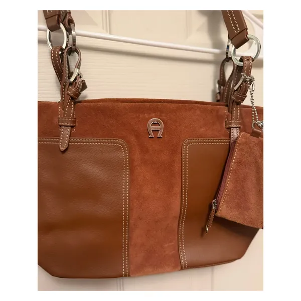 Etienne‎ Aigner NWOT Suede and Genuine Leather Tote Shoulder Bag with Coin Purse - Image 2