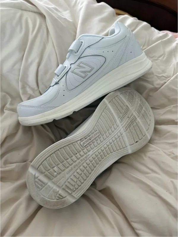 New Balance White 577 Sneakers Size 8 Womens 6.5 men’s - Image 6